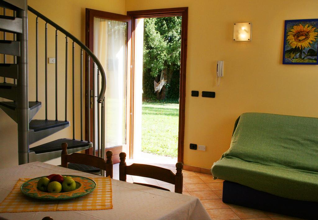오스티글리아 Agriturismo Corte Ponte Dei Tedeschi 게스트하우스 객실 사진